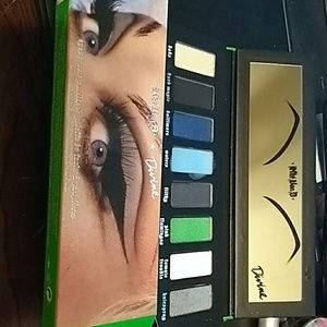 Limited Edition KVD/Divine Palette